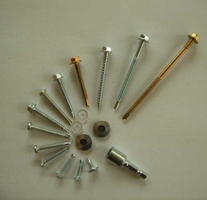 Tornillo Autoperforante para Techos de Acero Metálico con Arandela Hexagonal para Paneles Sándwich - Product Image 1