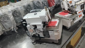 Máquina de Coser Industrial de Puntada de Sobrehilado de Súper Alta Velocidad DS-6800ED - Product Image 3