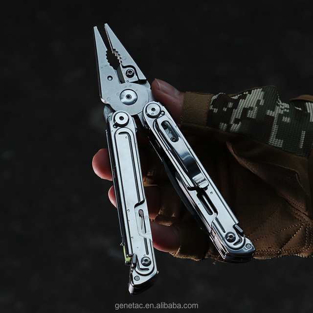 OEM Industrial Grade 4.3inch Tactical Pocket Gear PVD D2 Blade Stainless Steel Outdoor Magnetic Folding Multitools