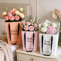 Sac cadeau floral personnalisé pour la Saint-Valentin, sac de shopping en papier fantaisie imperméable pour bouquet de fleurs, emballage cadeau