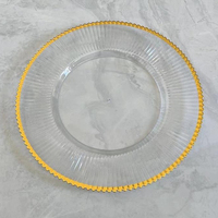 13 İnç Altın Kenarlı Çevre Dostu PC Akrilik Lüks Şarj Tabakları Dokulu Şeffaf Düğün Yemek Tabağı 33cm Plastik Servis Parti Tabağı