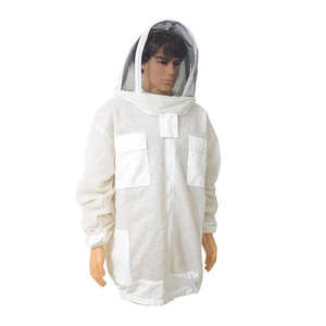 Veste d'apiculture en coton à trois couches de haute qualité combinaison de protection à capuche avec voile à glissière costume d'abeille à trois couches ventilé - Product Image 1