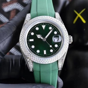 Reloj Deportivo Premium Plateado con Microincrustaciones de Diamantes, Esfera Verde Esmeralda Vibrante, Reloj de Buceo Automático de Cuerda Automática - Product Image 1
