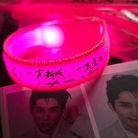 Gelang LED lampu malam bercahaya, Gelang lampu LED USB dapat diisi ulang untuk olahraga luar ruangan, gelang keselamatan Logo kustom