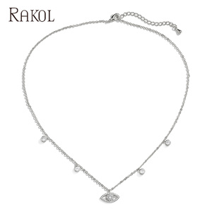 RAKOL NP5031 Collier de célébrités tendance plaqué or avec goutte de zircon cubique - Product Image 2