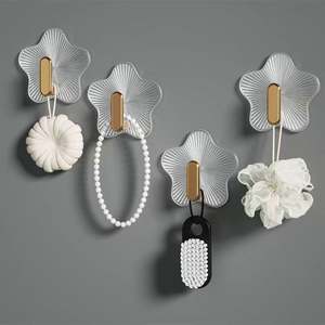 Crochet adhésif mural en forme d'étoile, ventouse murale adhésive pour cuisine, salle de bain, bureau - Product Image 1