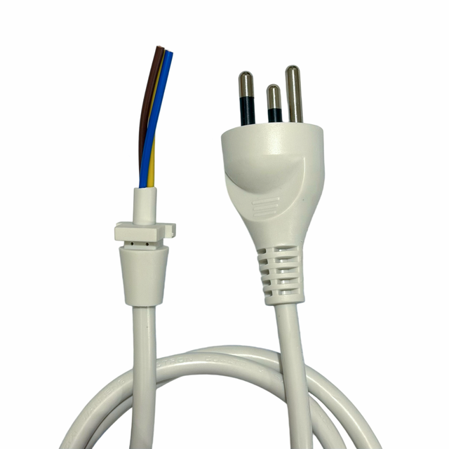 High Quality Manufacturer Zhejiang Power Extension Cord 1 Meter PVC Material TISI/IEC Ends for Home Appliances Safe Use