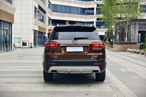 2023 Changan CS95 <span class=keywords><strong>Automobile</strong></span> 2.0T 233Ps L4 voitures d'occasion 2WD/4WD 7 sièges voitures à essence Changan CS 95 SUV en Stock - Product Image 4