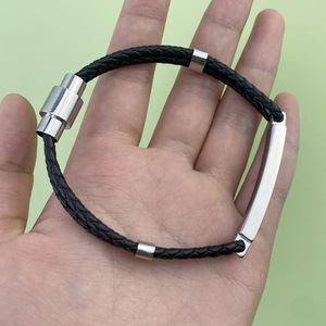 Pulsera trenzada personalizada para hombre y <span class=keywords><strong>mujer</strong></span>, brazalete de <span class=keywords><strong>cuero</strong></span> y acero inoxidable, con grabado de letras y logotipo completo - Product Image 3
