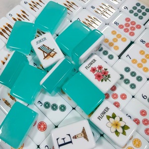 Nouvelles Tuiles de Mahjong Américaines en Plastique Translucide Vert Gelée 2026, Peintes à la Main, Aspect Verre, Emballage Écologique de Luxe - Product Image 6
