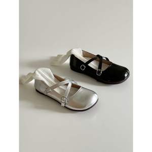 Nouvelles Chaussures Plates Mary Jane Style Français Été-Automne 2026, Rétro Britannique, à Semelle Épaisse en Cuir, Antidérapantes - Product Image 2