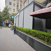 Stores enrouleurs d'extérieur personnalisés, coupe-vent et imperméables, stores pour fenêtres et terrasses