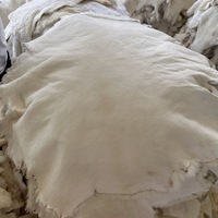 Peau d'agneau tannée ultra douce - Toucher soyeux et fourrure de mouton entière naturelle et flexible