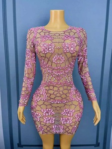 Robe de soirée pour femme, design sexy, en maille ornée de strass roses scintillants, style costume de <span class=keywords><strong>danse</strong></span> du Xinjiang, pour fête d'anniversaire et célébrations - Product Image 1