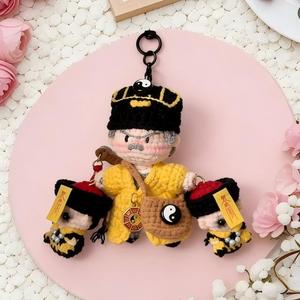 Vente directe usine : Porte-clés poupées LinZhengying au crochet, pendentifs personnalisés, ornements de sac à dos, porte-clés tricotés personnalisés - Product Image 1