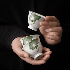 Tasse à thé en céramique peinte à la main, motif lotus, sous glaçure, tasse individuelle pour dégustation de thé Kung Fu - Product Image 3