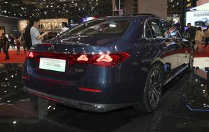 Usato <span class=keywords><strong>Mercedes</strong></span> Benzs <span class=keywords><strong>E</strong></span> <span class=keywords><strong>Class</strong></span> PHEV E350 <span class=keywords><strong>E</strong></span> L auto ibride Plug-in berlina nuovo veicolo energetico in cina - Product Image 3