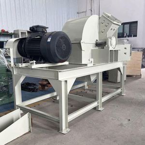 Self-Feeding Hydraulic <b>Wood</b> Chipper Small Mobile <b>Wood</b> <b>Crusher</b> Machine with Engine for Tree Branches and Leaf Shredding - Product Image 6