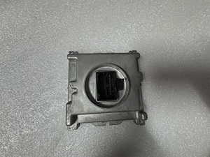 Unité de commande de phare LED <span class=keywords><strong>d</strong></span>'<span class=keywords><strong>occasion</strong></span> <span class=keywords><strong>d</strong></span>'origine 7PP941592A Ballast pour Porsche <span class=keywords><strong>Panamera</strong></span> 971 OE 7PP.941.592.A - Product Image 2