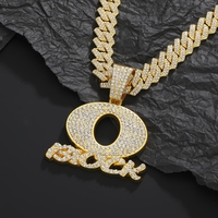Collier pour homme avec pendentif lettre OBLOCK entièrement serti de zircone cubique (CZ) et chaîne maille cubaine, style bling, tendance et personnalisé