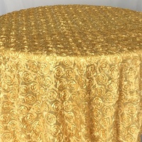 Nappe de table en satin avec rosettes dorées en relief 3D pour mariage