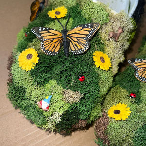 Calzado de mariposa inspirado en el jardín personalizado, pantuflas de musgo de hierba, zuecos de EVA, mulas para mujer y Mujer - Product Image 2