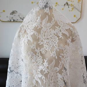 Nuovo Tessuto in Pizzo <span class=keywords><strong>Bianco</strong></span> con Foglie Ricamate in <span class=keywords><strong>Tulle</strong></span> per Abiti da Sposa - Product Image 1