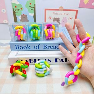 Jouet torsadé portable à 18 sections pour soulager le stress, pour enfants de 2 à 4 ans, design coloré unisexe - Product Image 3