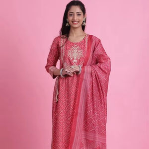 Kurta de lentejuelas regulares bordadas con motivos étnicos para mujer con pantalones y con Dupatta - Product Image 1