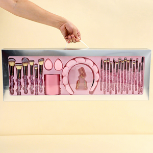 Juego de 26 <span class=keywords><strong>Brochas</strong></span> de Maquillaje con Pedrería Glitz and Glam, Estilo Profesional, <span class=keywords><strong>Brochas</strong></span> de Maquillaje de Lujo al por Mayor con Caja de Regalo - Product Image 1
