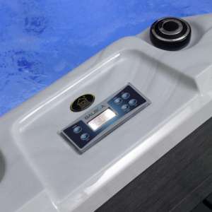 Vasca Idromassaggio di Lusso con 40 Getti e Riscaldatore per 4 Persone, Moderna Vasca Freestanding in Acrilico per Uso Esterno e Alberghiero - Product Image 6