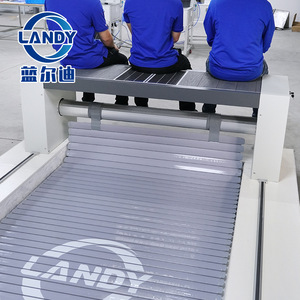 เครื่องม้วนเก็บผ้าคลุมสระว่ายน้ำแบบติดตั้งบนโครงสร้าง Landy Seat-Mounted Solar Winder D59 ทำจากอลูมิเนียมอัลลอย ปรับความยาวได้ สำหรับสระว่ายน้ำ - Product Image 4