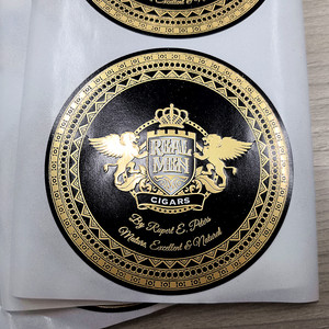 Tùy Chỉnh Ưa Thích Vàng Logo Dập Nổi 3D Giấy Dán Nến Jar Nước Hoa Chai Bao Bì Nhãn Hộp Trang Trí Niêm Phong Dán - Product Image 6