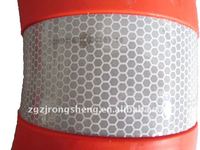2.5KG Solas bouée de sauvetage marine bouée de sauvetage bouée de sauvetage 720mm ± 20mm pour la sécurité de la natation eau d'urgence taches touristiques sauvetage de plage