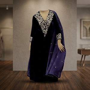 Ensemble long kurta et palazzo en velours bleu marine avec broderie Dabka et pierres perlées - Product Image 6