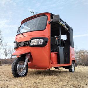 Triciclo Elettrico a 5 Posti per Adulti, Comodo per Spostamenti Urbani, Risciò Passeggeri con Motore 60V, Carrozzeria Aperta, Display LCD, USB/SD/Radio - Product Image 4