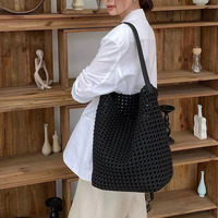 Sac Tendance 2024 Tendance Vente Chaude Designer Dames Sacs À Main De Luxe Femmes Sacs À Main Seau Sac Évider Sous Les Bras Sac