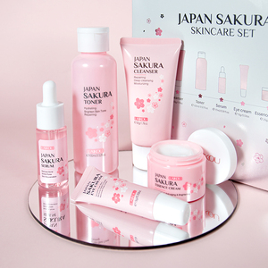 Hidratante, Reduce las Líneas Finas, Ilumina el Tono de Piel, Cuidado Facial, Set de Cuidado de la Piel LAIKOU Sakura Japonés de 5 Piezas - Product Image 6