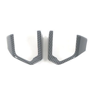 Les accessoires de style intérieur ABS conviennent au <span class=keywords><strong>volant</strong></span> en fibre de carbone <span class=keywords><strong>Toyota</strong></span> 2023 <span class=keywords><strong>Land</strong></span> <span class=keywords><strong>Cruiser</strong></span>. - Product Image 6