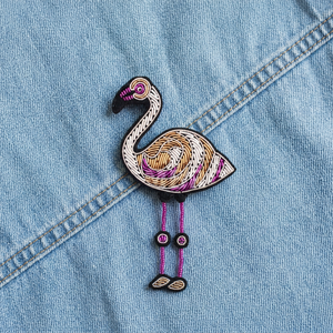 BADGE BRODÉ EN SOIE CONCEPTION D'OISEAUX - Product Image 3