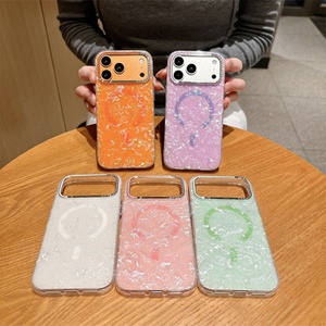 เคสโทรศัพท์มือถือแบบแม่เหล็ก Snowflakes IMD Bling PC สำหรับ iPhone 17 16 15 14 Pro Max Tpu  พร้อมเลนส์กล้องประดับเพชร  ฝาหลังสีดำ - Product Image 2