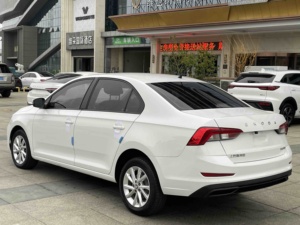 <span class=keywords><strong>Skoda</strong></span> Rapid <span class=keywords><strong>2020</strong></span> 1.5L Automatica Standard Berlina LHD Usata Benzina per Esportazione - Product Image 5