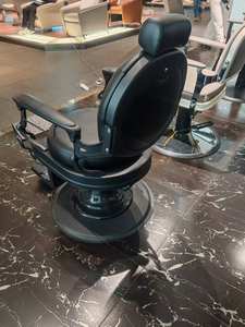 Sillón de Barbería Hidráulico Reclinable de Cuero para Peluquería, Estilo Retro de Lujo DM, Muebles para Barbería - Product Image 6