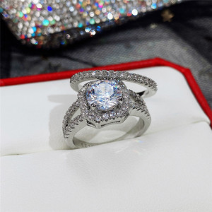 Set di Anelli in Zirconia Cubica per Donne, Gioielli per Fidanzamento e Matrimonio - Product Image 6