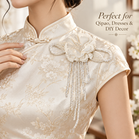 Applique de fleur 3D perlée blanche faite à la main avec pompon, embellissement pour robe Qipao, patch décoratif pour couture DIY de mariée, garniture et accent