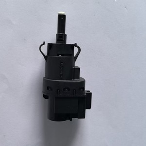 Interruptor de luz de freno 3M5T13480AC para Ford y Land Rover OE 1223097 LR032956 4832217 Pieza de repuesto nueva - Product Image 5