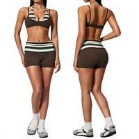 Nouvel ensemble de yoga à rayures pointillées, col halter, 5 pièces, léger, séchage rapide, pour la course et le fitness, avec short intégré