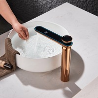 Robinet de lavabo mural haut de gamme de luxe avec cartouche céramique thermostatique pour eau chaude et froide, idéal pour la chambre à coucher