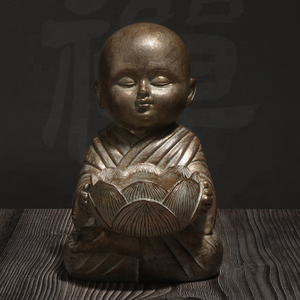 Tenendo loto candelabro piccolo monaco fatto a mano in resina Buddha figurina scrivania profumato Buddha giardino Bonsai Mini ornamenti - Product Image 2