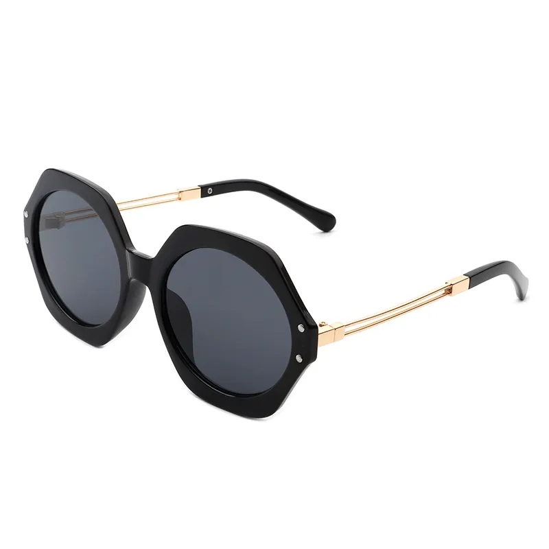 2023 Polygonal Colored Metal Frame Glasses For Unisex Fashion Ins Grey Lens Retro Sunglasses Men Luxury Designer Sunglasses